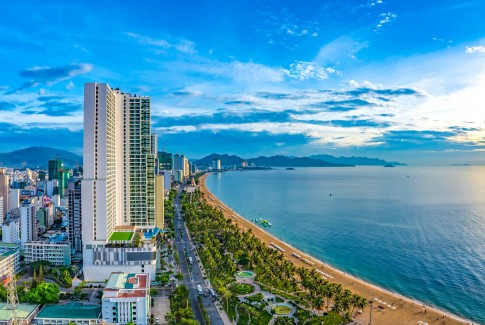 Ăn gì ở Nha Trang? 10 đặc sản nhất định phải thử cho hành trình vị giác trọn vẹn