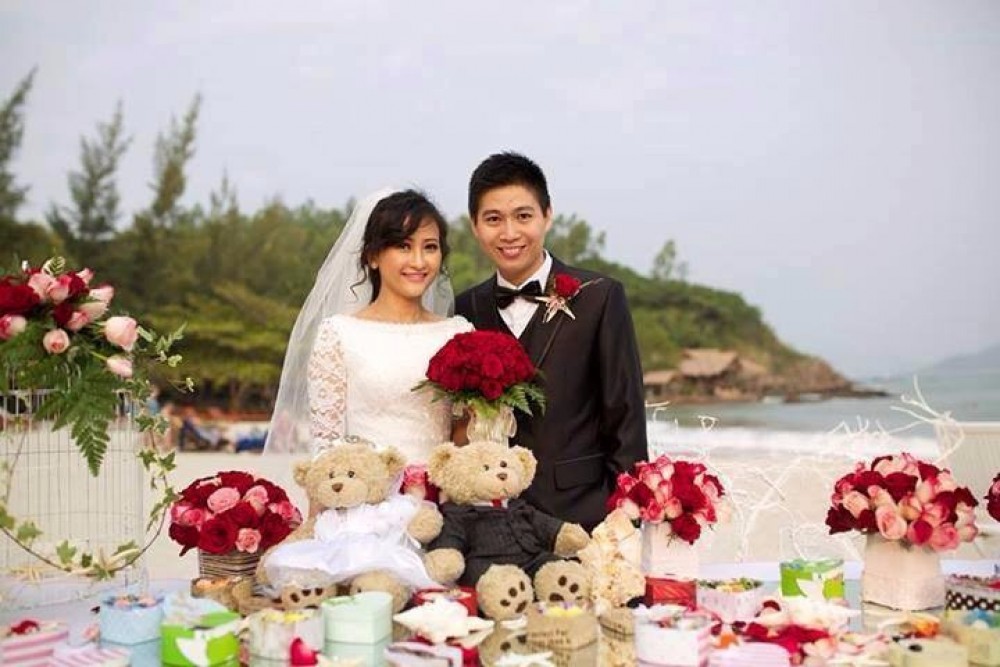 TIỆC CƯỚI LÃNG MẠN NGOÀI TRỜI