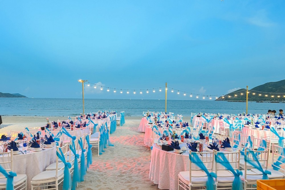 OUTDOORS EVENT
