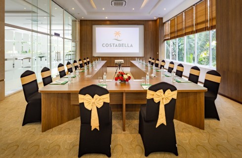 COSTA BOARDROOM